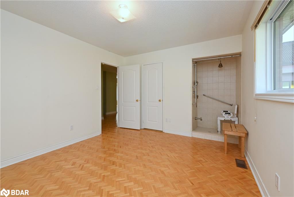 154 King Street S Property Photo 19