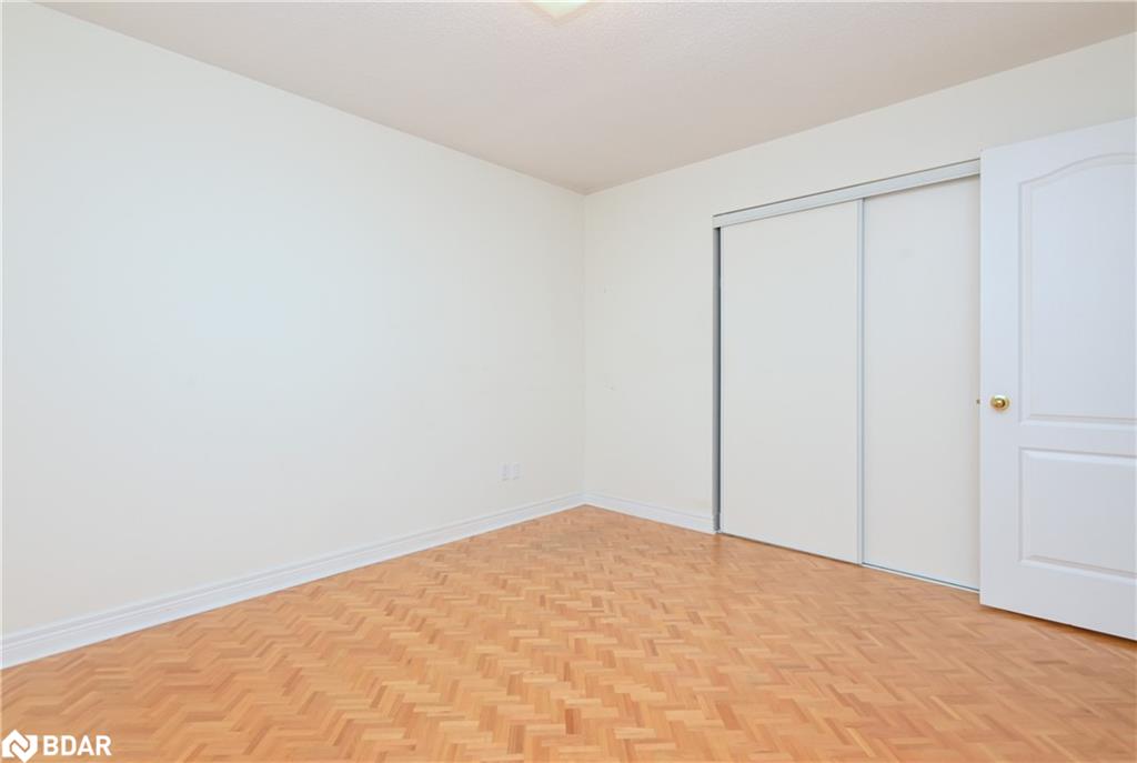 154 King Street S Property Photo 24