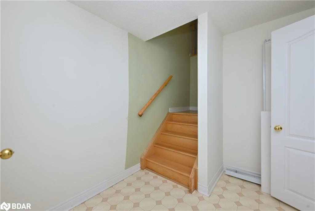 154 King Street S Property Photo 27