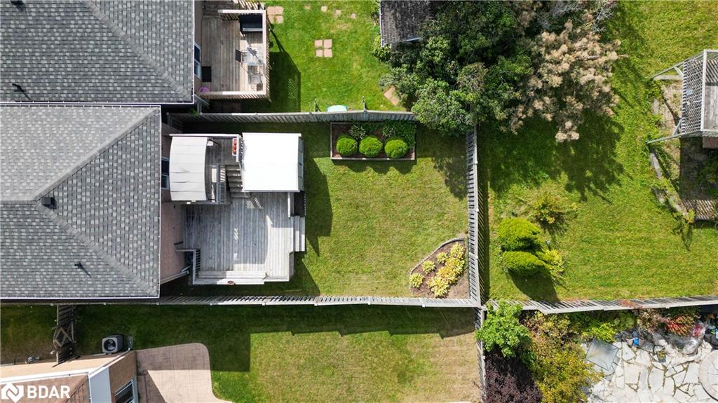 145 Julia Crescent Property Photo 4