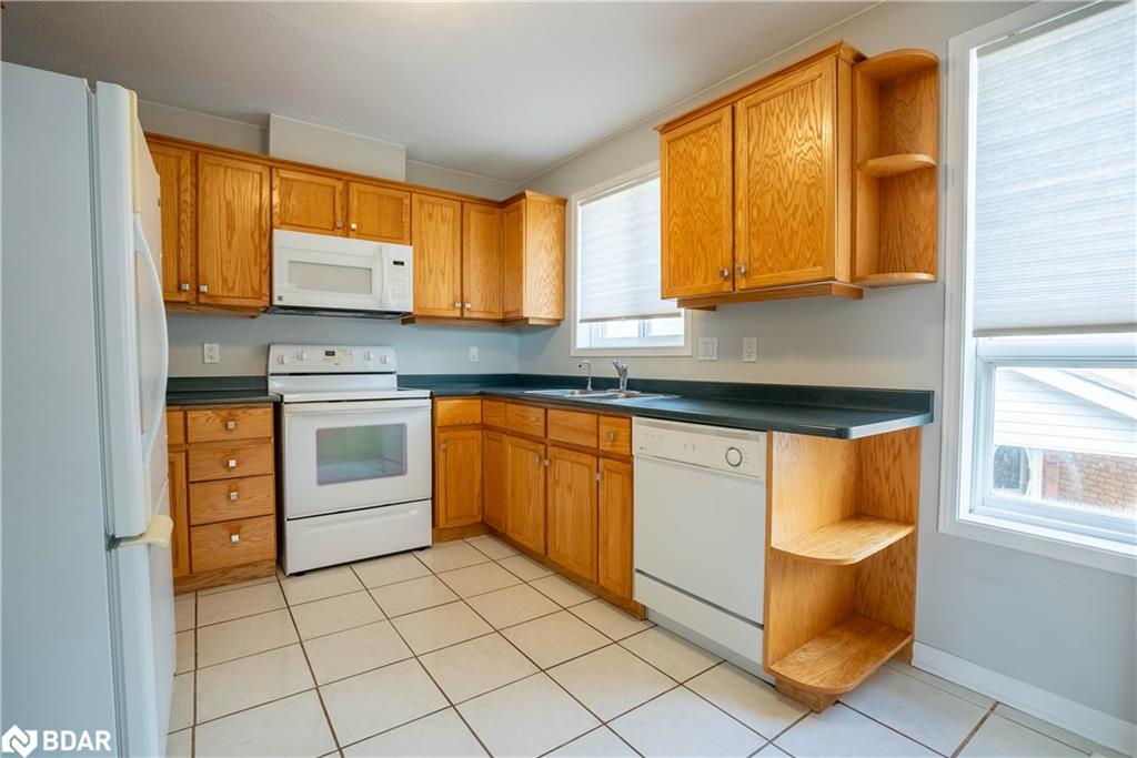 145 Julia Crescent Property Photo 10