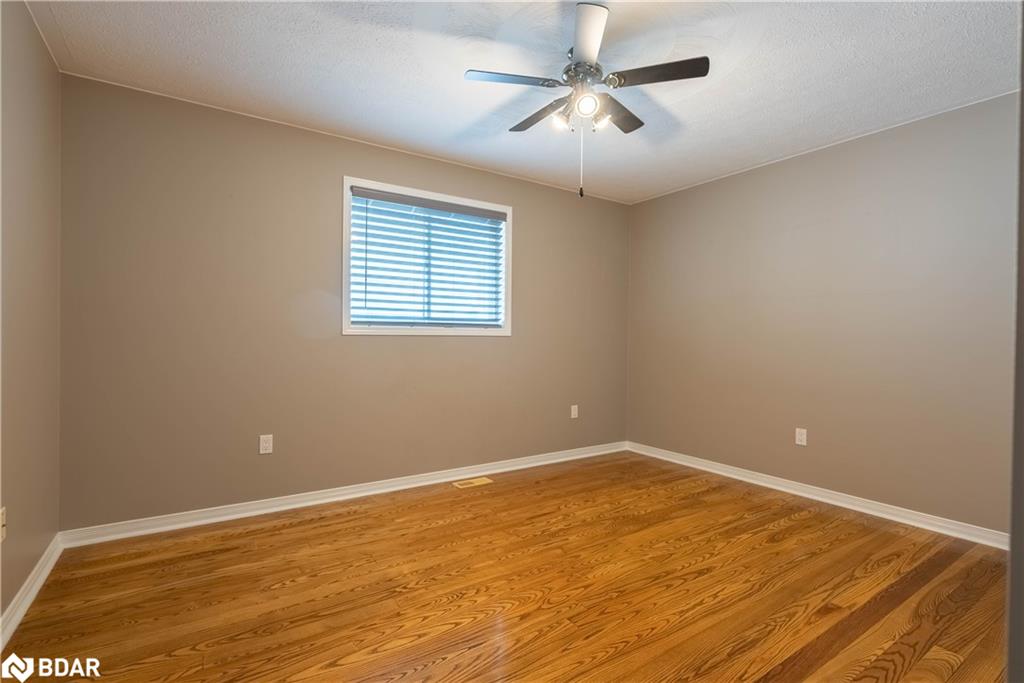 145 Julia Crescent Property Photo 18