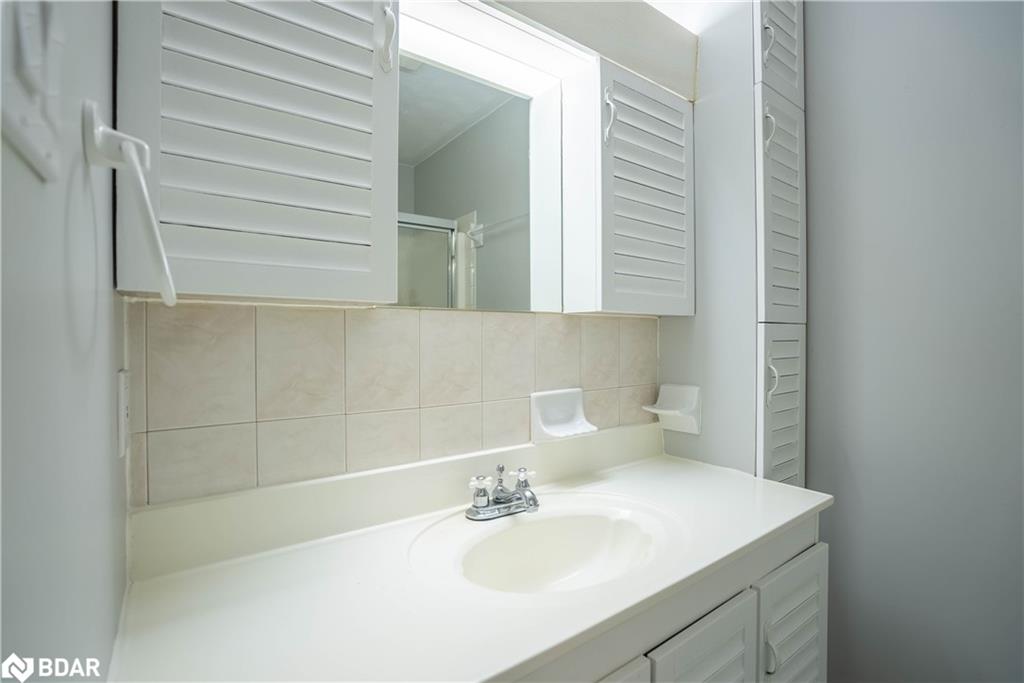 145 Julia Crescent Property Photo 19