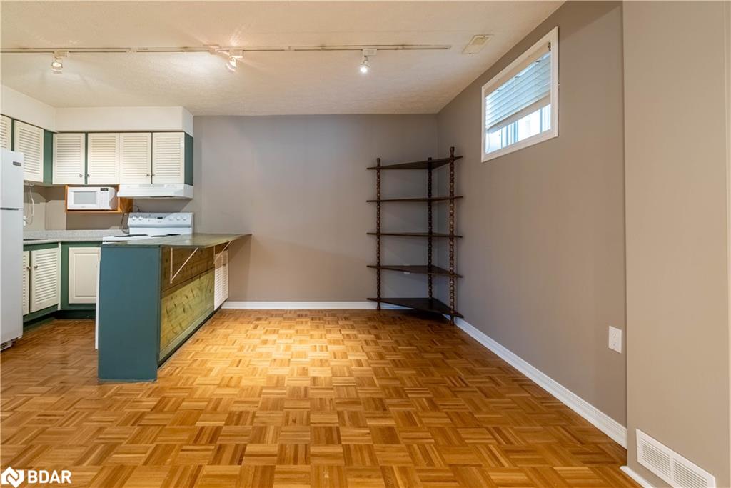 145 Julia Crescent Property Photo 25