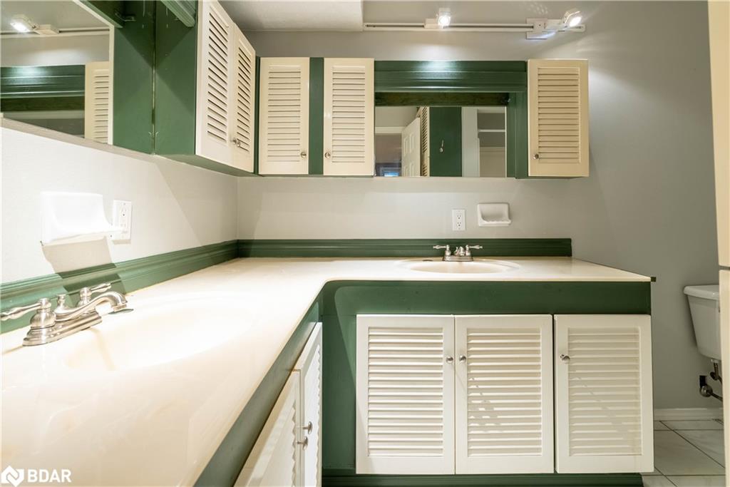145 Julia Crescent Property Photo 28