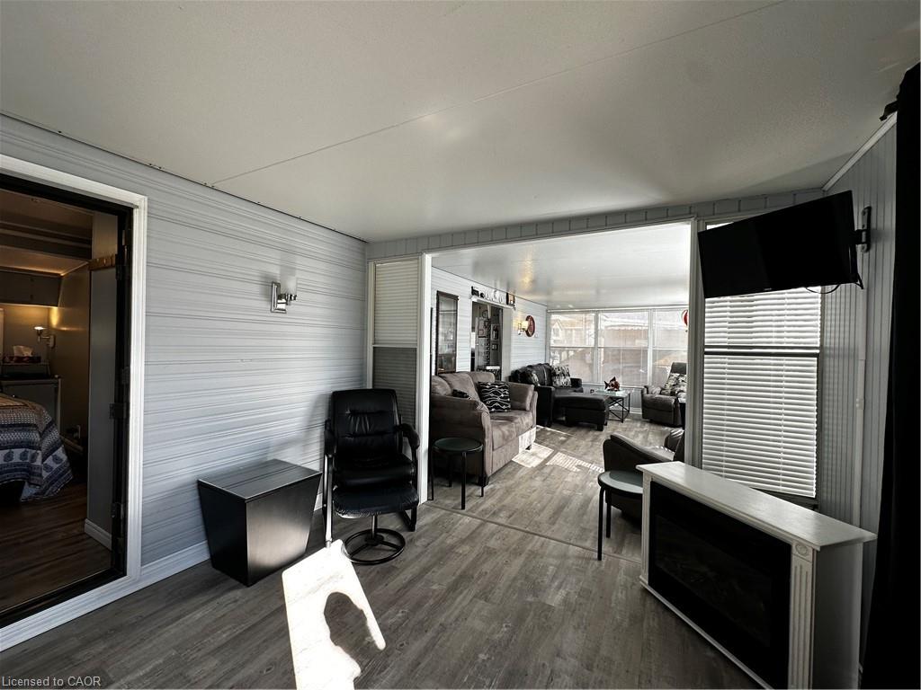 33-92 Clubhouse Road Property Photo 6