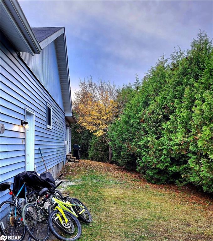 3818 Harry's Lane Property Photo 2