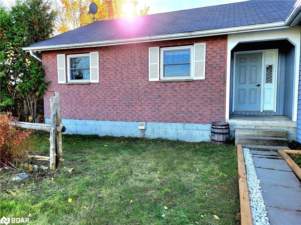 3818 Harry's Lane Property Photo 4