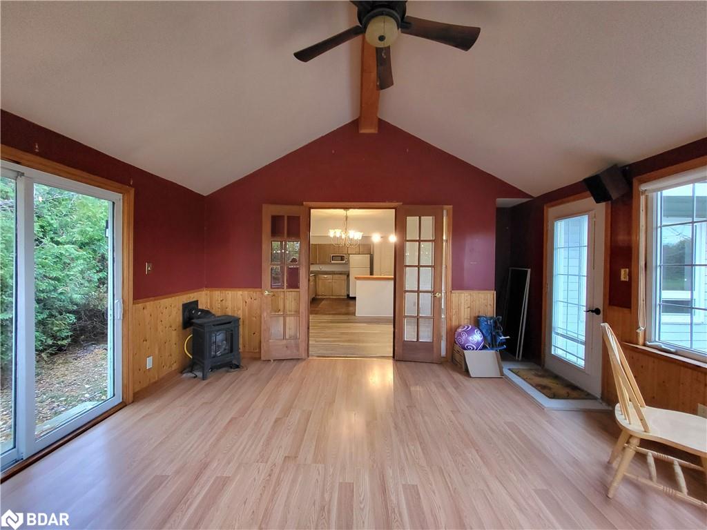 3818 Harry's Lane Property Photo 6