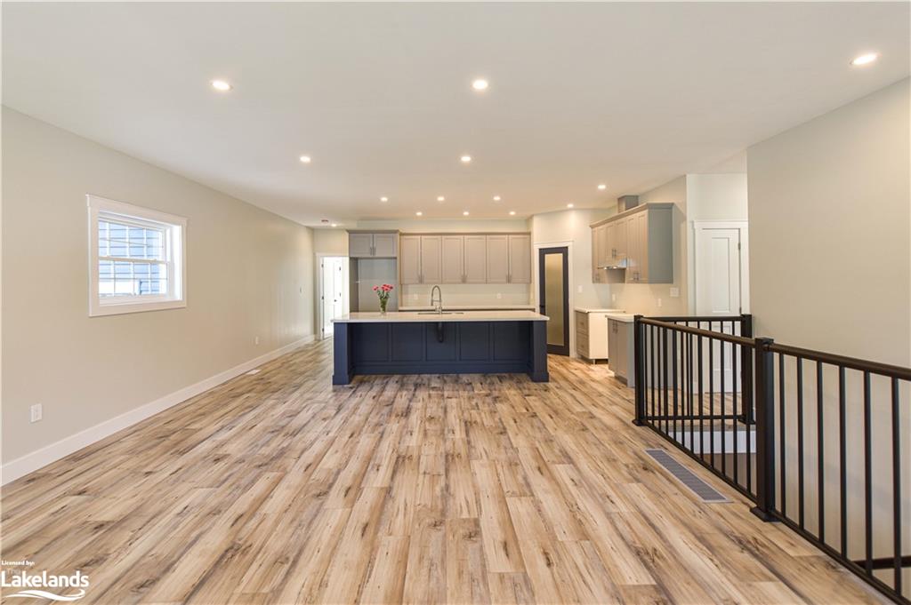 6 Kingbrook Court Property Photo 5