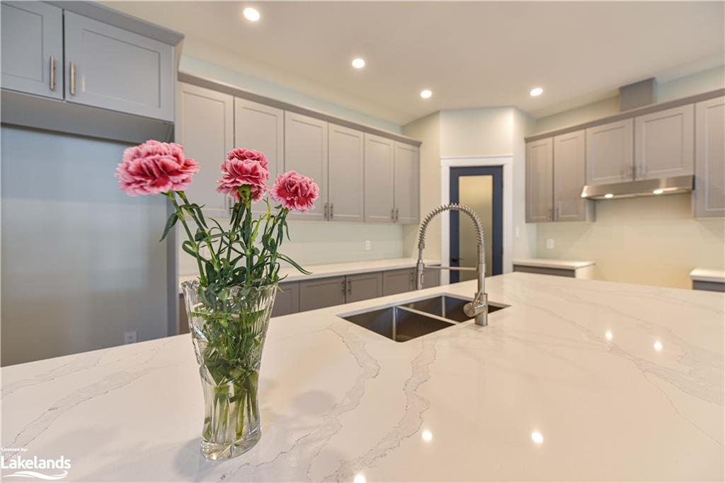 6 Kingbrook Court Property Photo 12