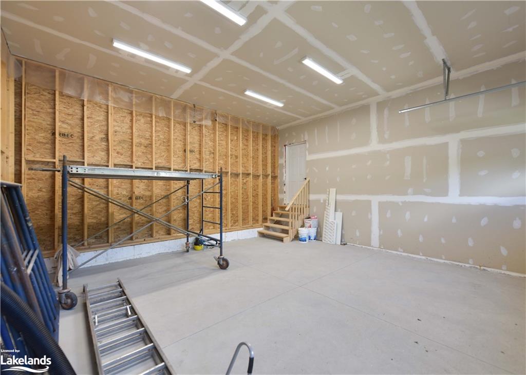 6 Kingbrook Court Property Photo 38