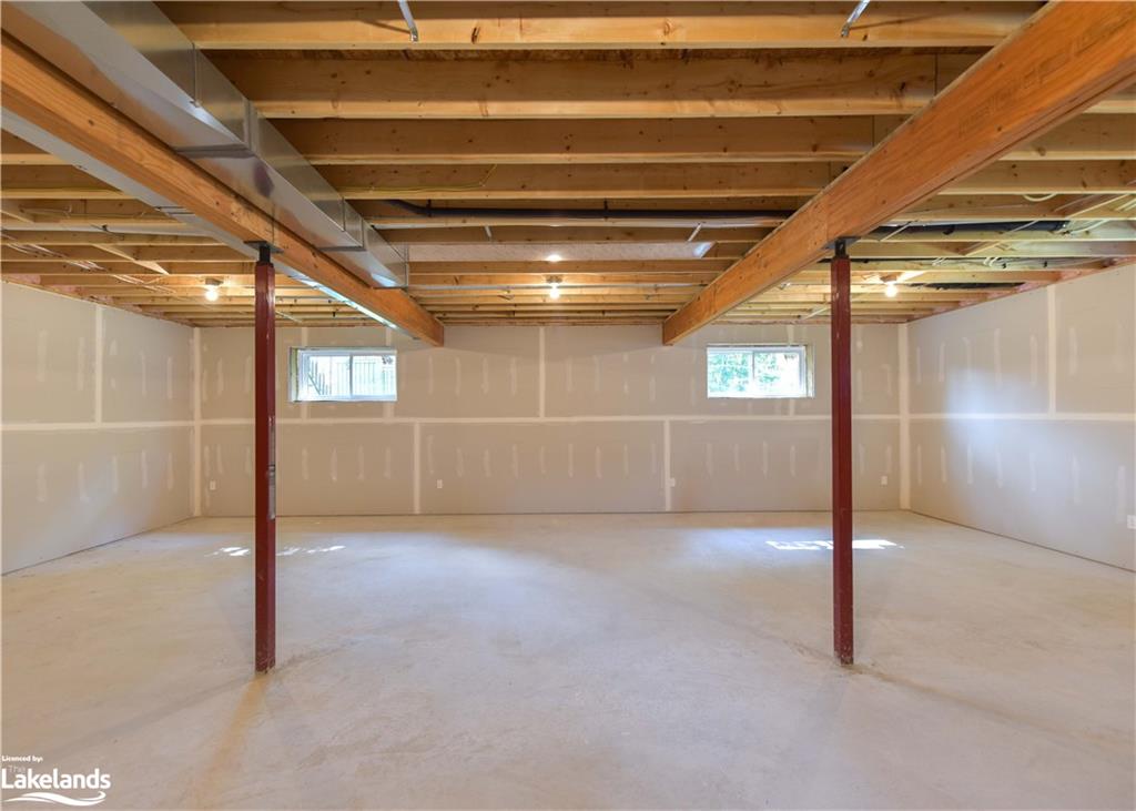 6 Kingbrook Court Property Photo 40