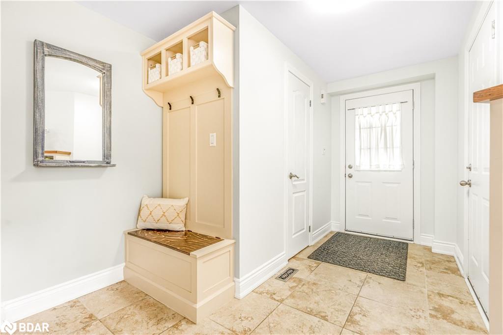 20 Silver Maple Crescent Property Photo 3