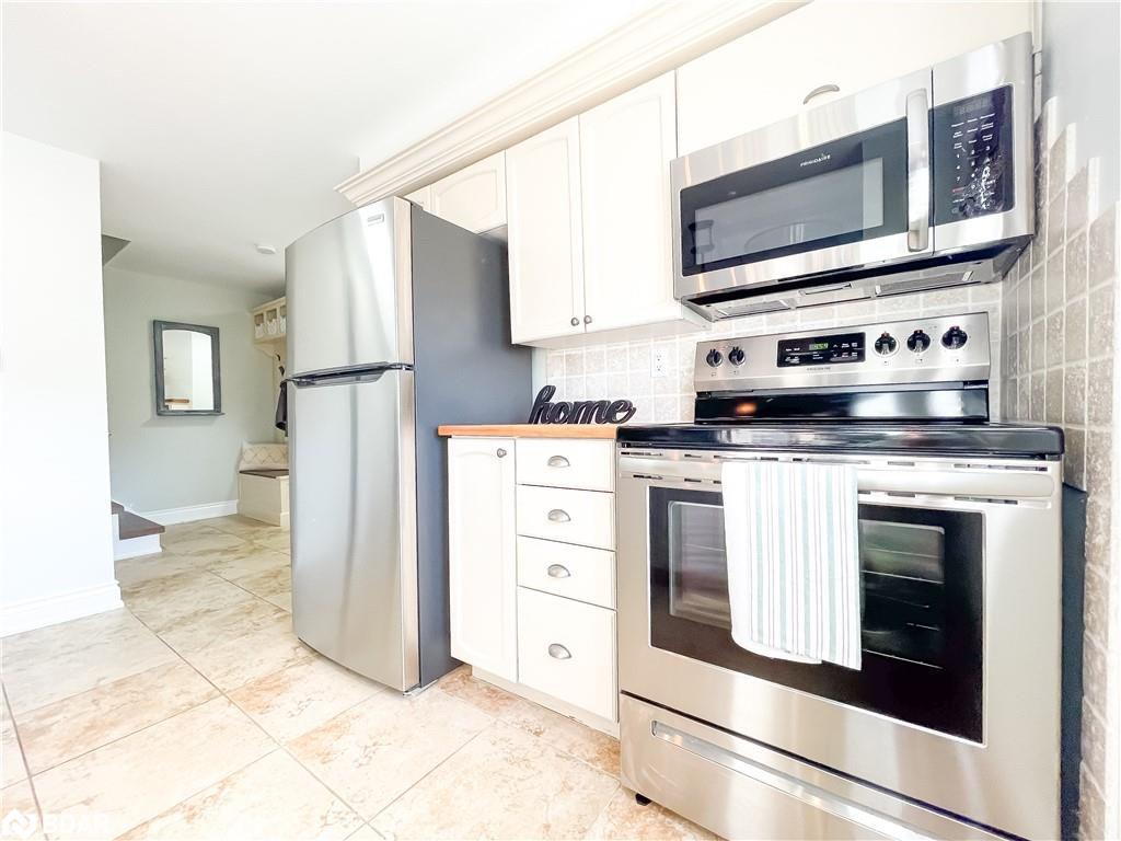 20 Silver Maple Crescent Property Photo 7