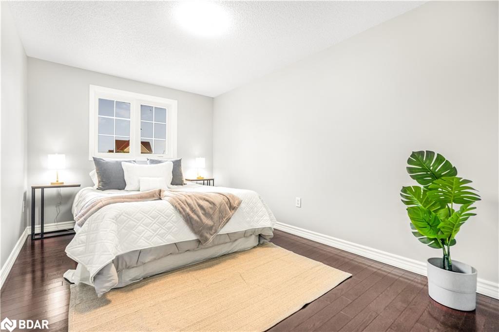 20 Silver Maple Crescent Property Photo 18