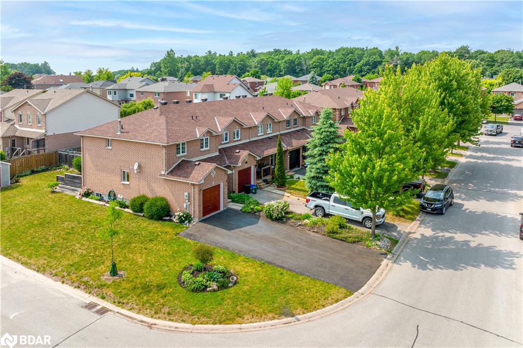 20 Silver Maple Crescent Property Photo 24