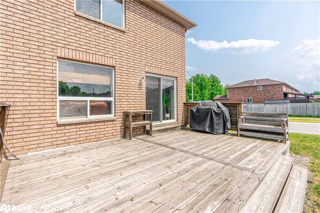 20 Silver Maple Crescent Property Photo 25