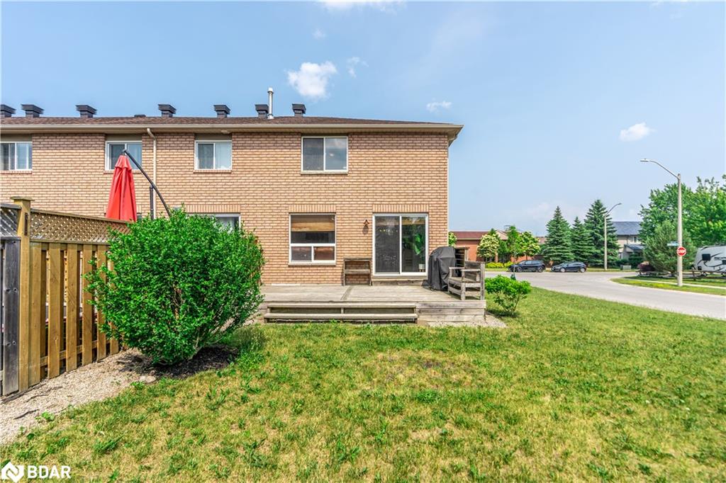 20 Silver Maple Crescent Property Photo 26