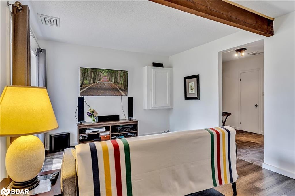 10 Elm Street Property Photo 6