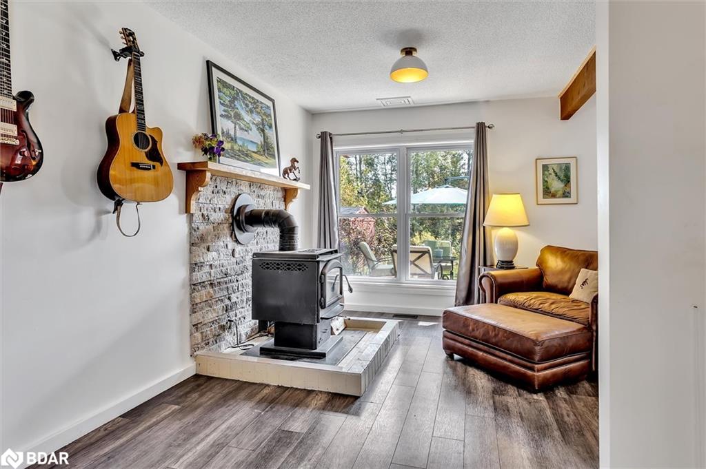 10 Elm Street Property Photo 7