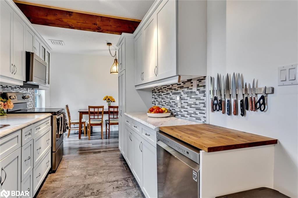 10 Elm Street Property Photo 13