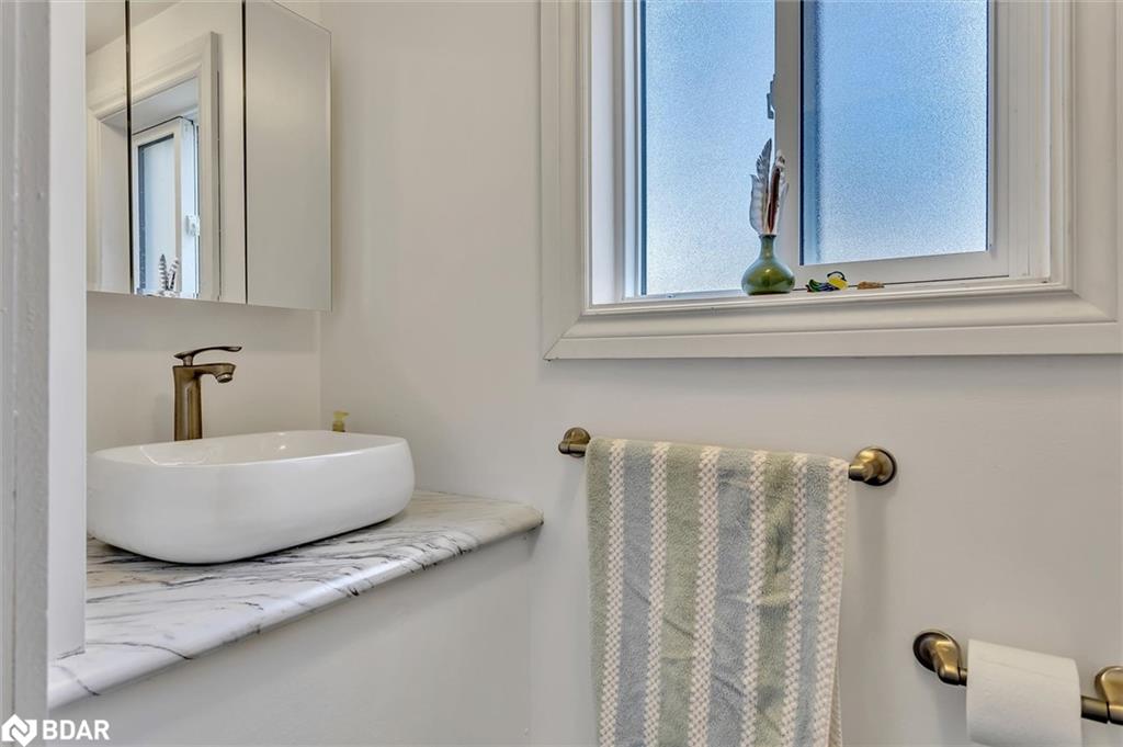 10 Elm Street Property Photo 24