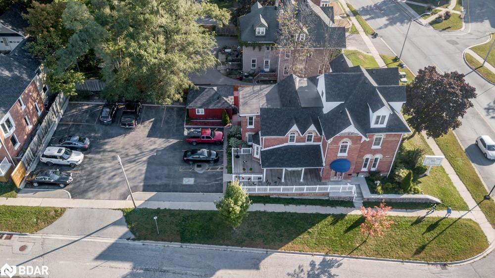 1 Berczy Street Property Photo 5