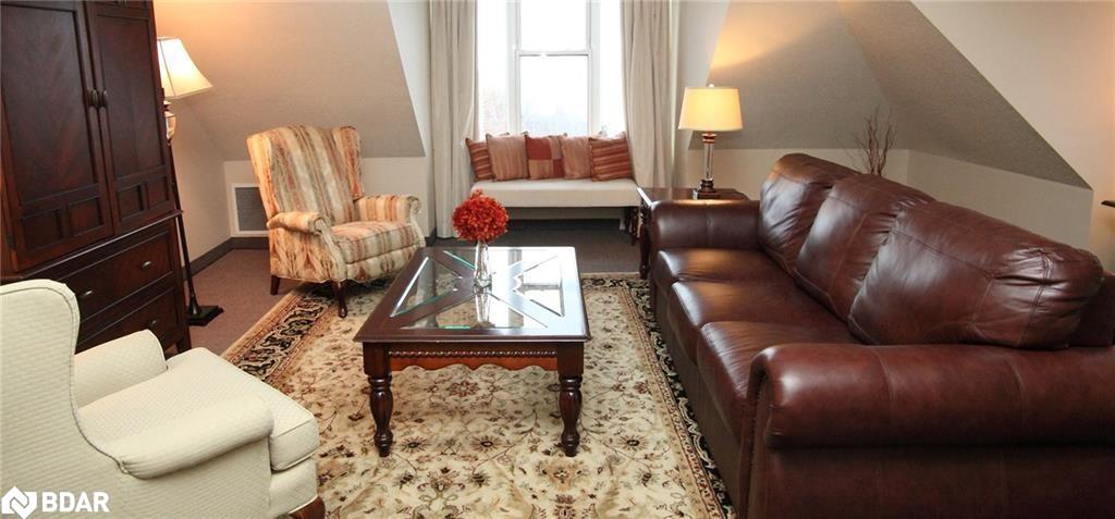 1 Berczy Street Property Photo 6