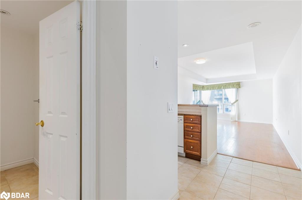 404-6 Toronto Street Property Photo 6