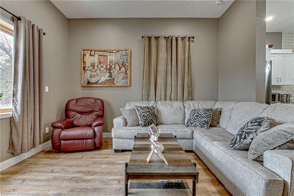 1025 Bay Street Property Photo 13
