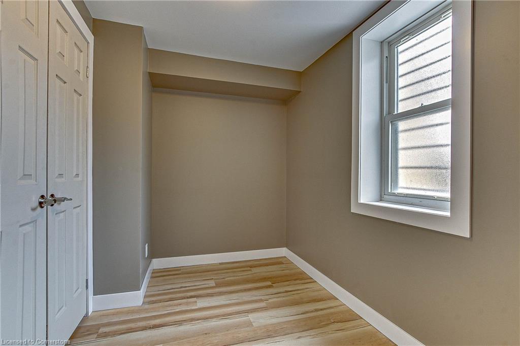 1025 Bay Street Property Photo 18