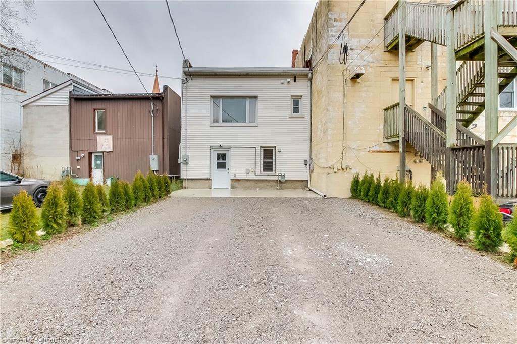 1025 Bay Street Property Photo 23