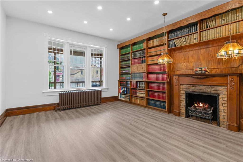 18 Weber Street W Property Photo 6