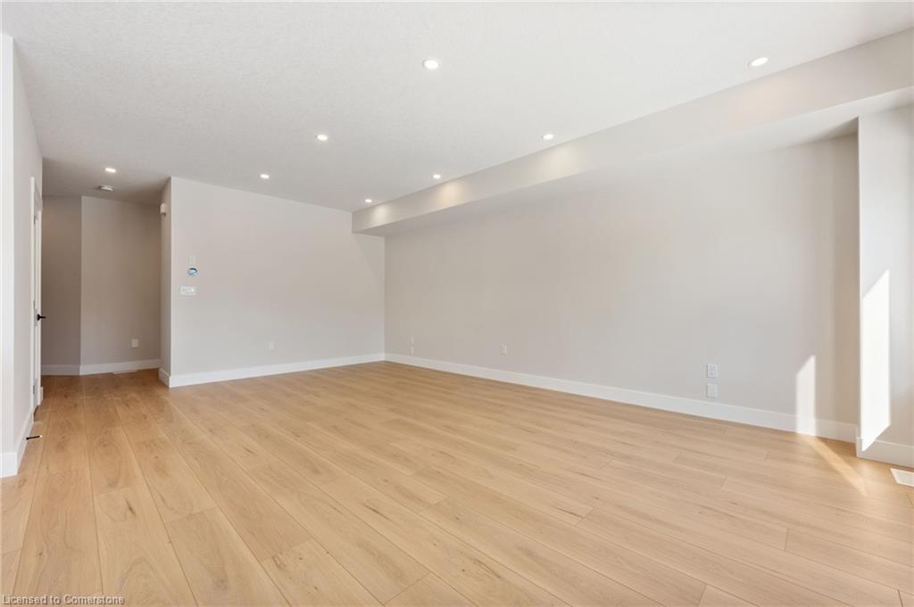 51 Amber Street Property Photo 8