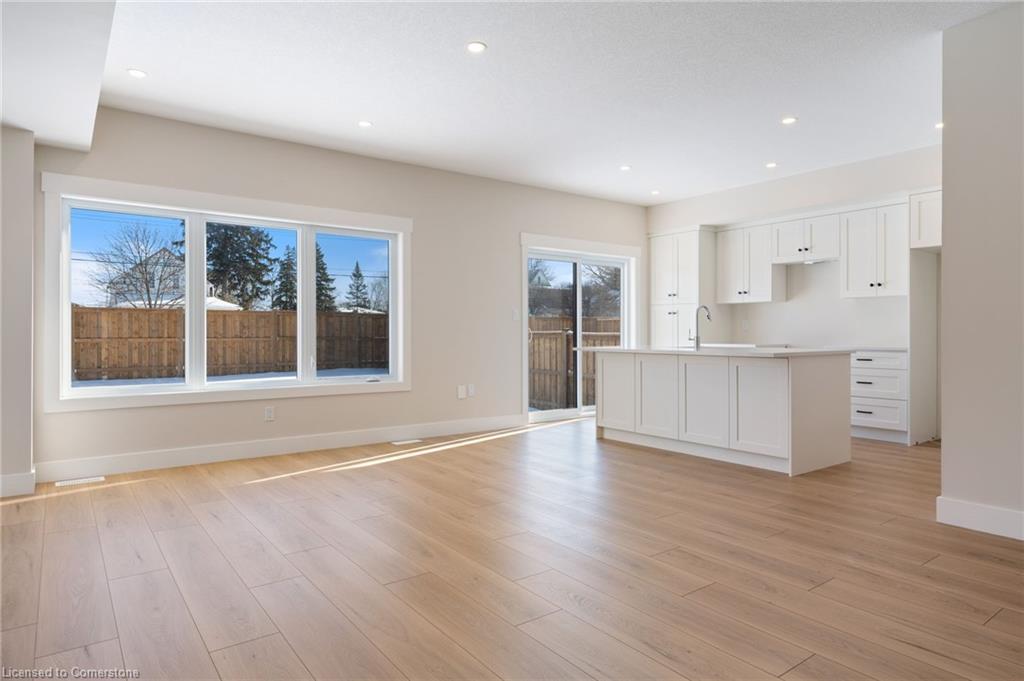 51 Amber Street Property Photo 10