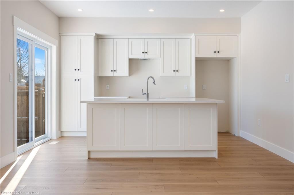 51 Amber Street Property Photo 12