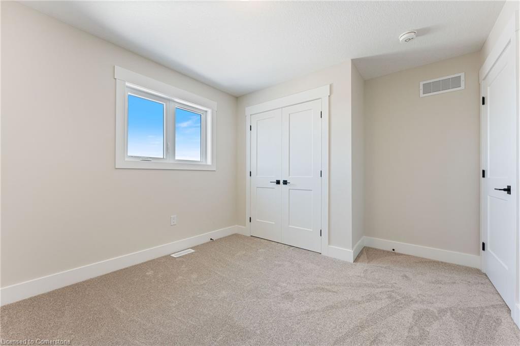 51 Amber Street Property Photo 23