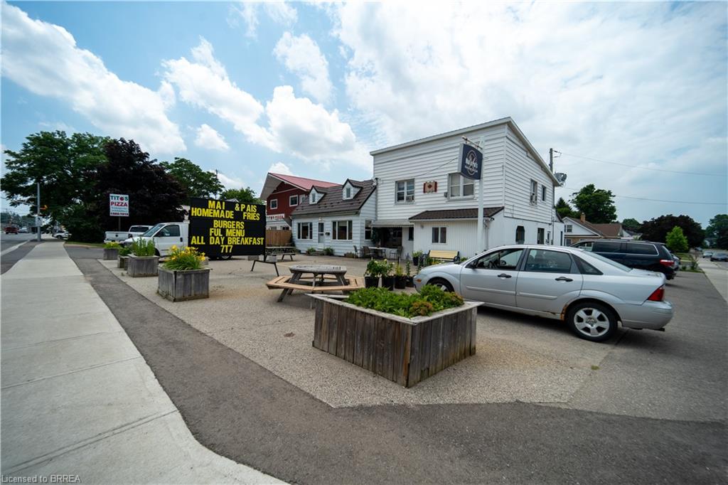 380 James Street Property Photo 6