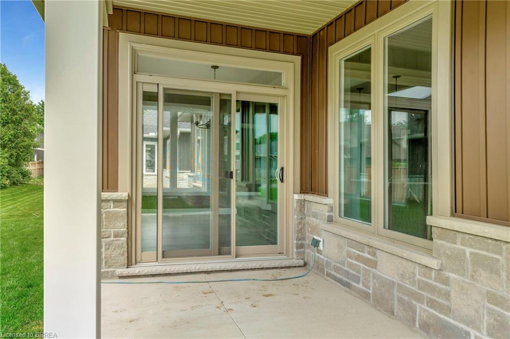 19-68 Cedar Street Property Photo 37