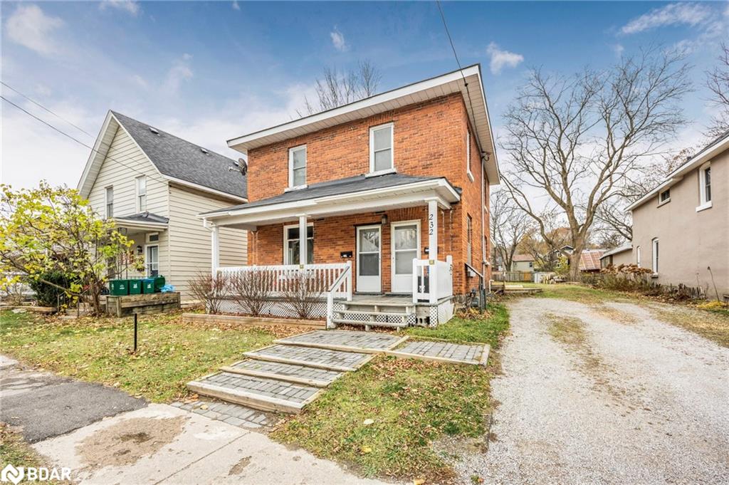 232 Mary Street Property Photo 2