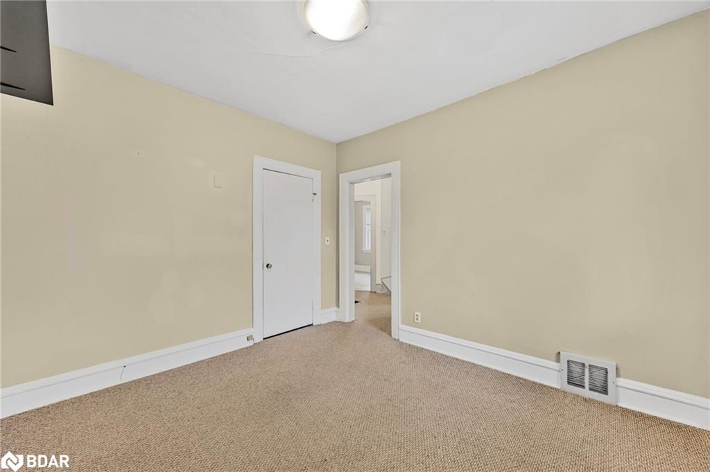 232 Mary Street Property Photo 10