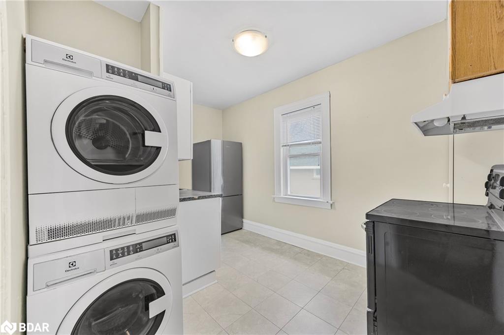 232 Mary Street Property Photo 12