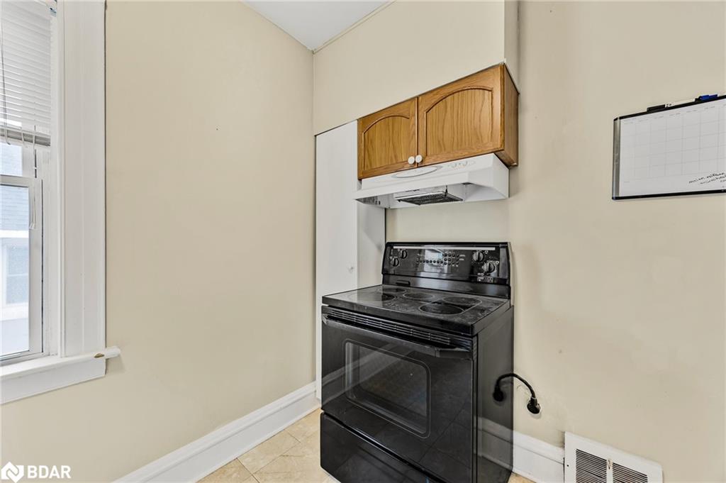 232 Mary Street Property Photo 13