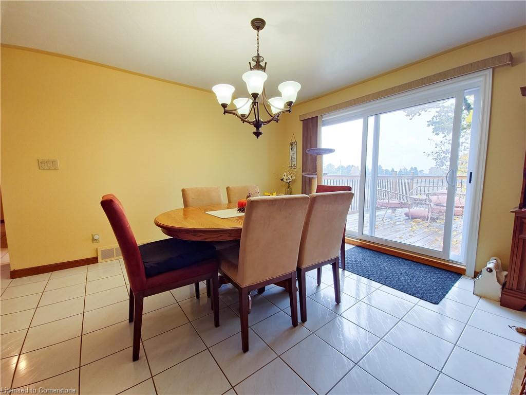 17 Cemetery Road Property Photo 15
