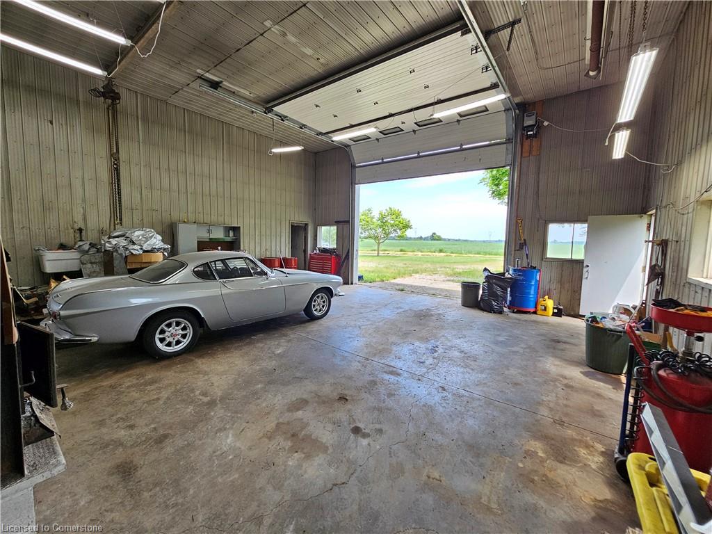17 Cemetery Road Property Photo 38