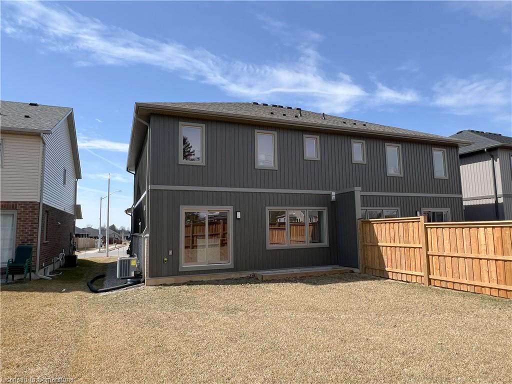 43 Amber Street Property Photo 31