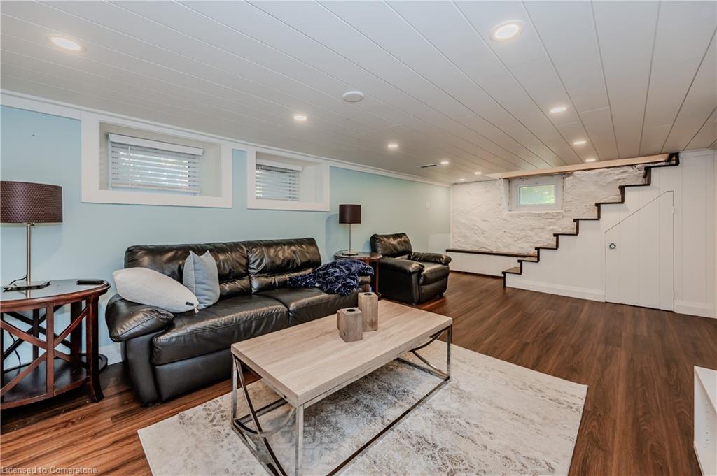 7 Richmond Avenue Property Photo 35