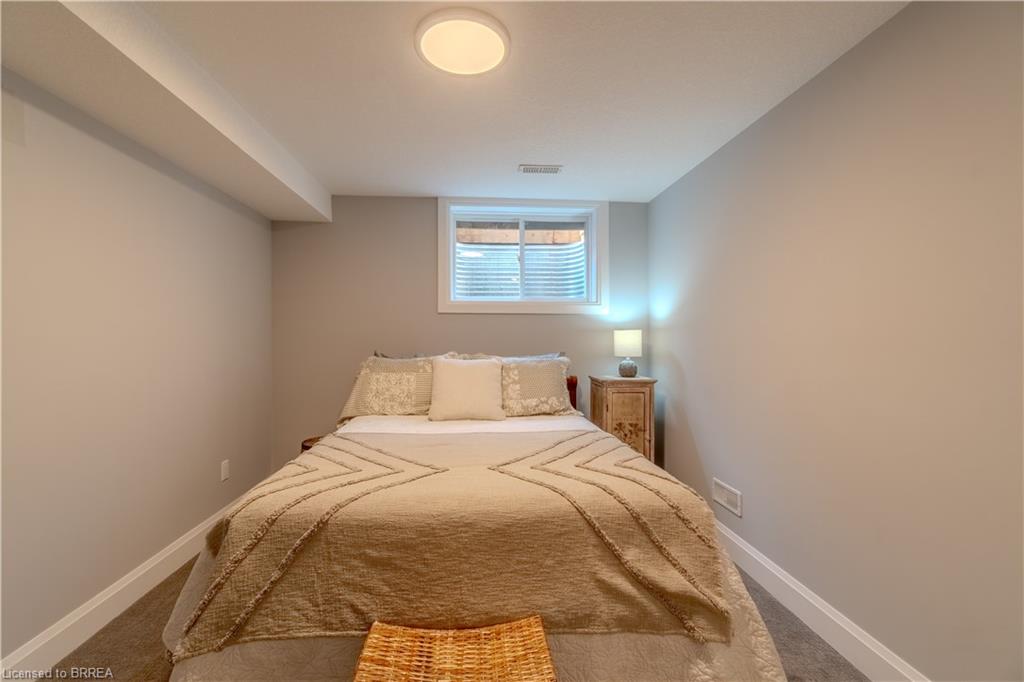 22-59 Cedar Street Property Photo 25