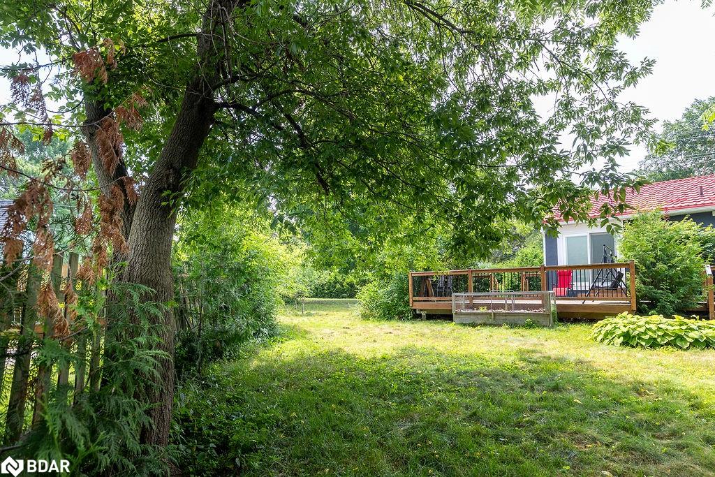 325 Innisfil Street Property Photo 18